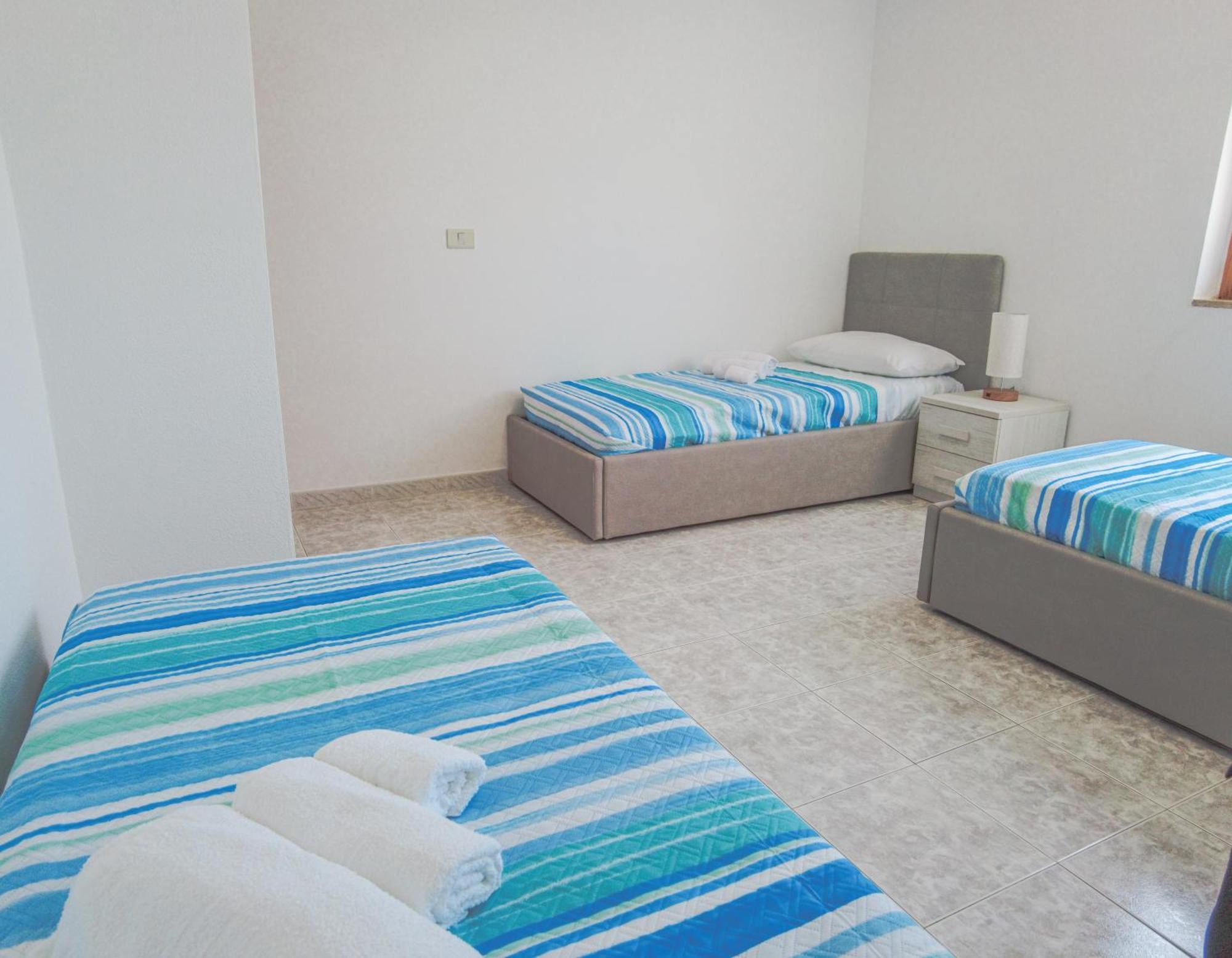 Budget Beds 알게로 외부 사진